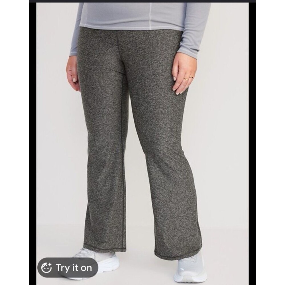 Old Navy Women's High-Waisted CloudComfy Flare Leggings Gray Size XXL Athleisure - Picture 6 of 15